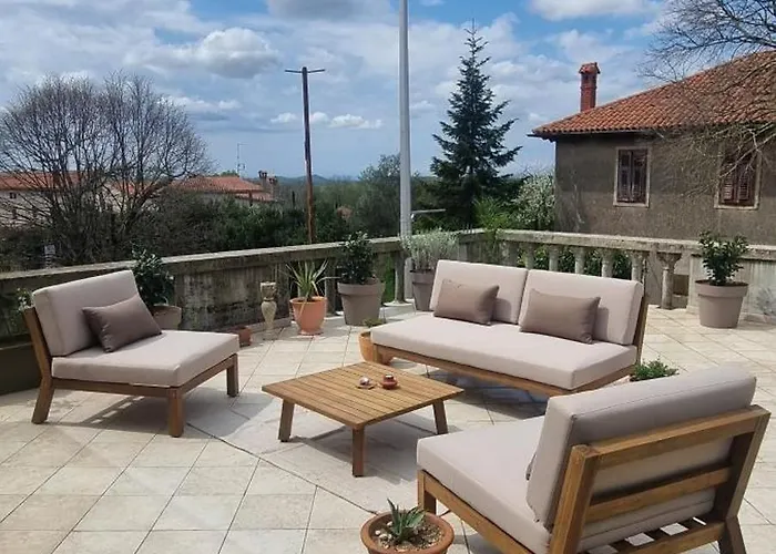 Eufemia Daire Kanfanar